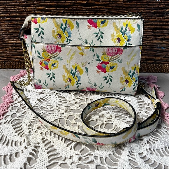 Steve Madden Floral Blexi Crossbody Bag Purse - Picture 2 of 14